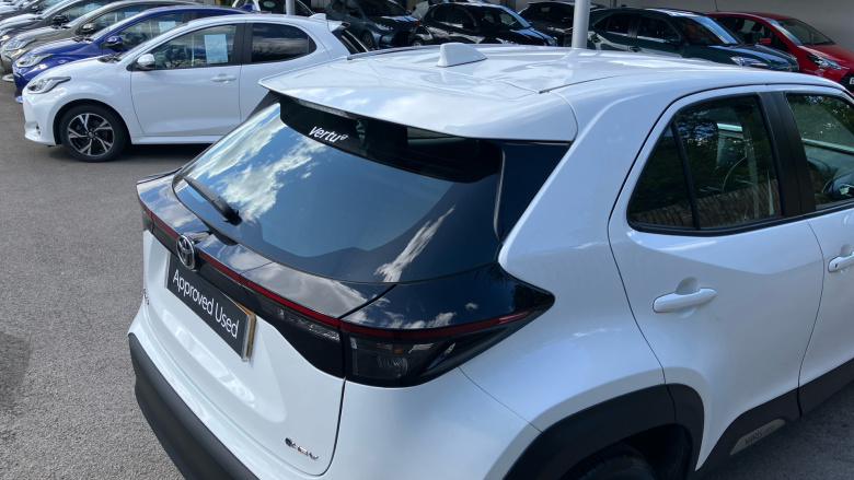 Toyota Yaris Cross 1.5 Hybrid Icon 5dr CVT Hybrid Estate